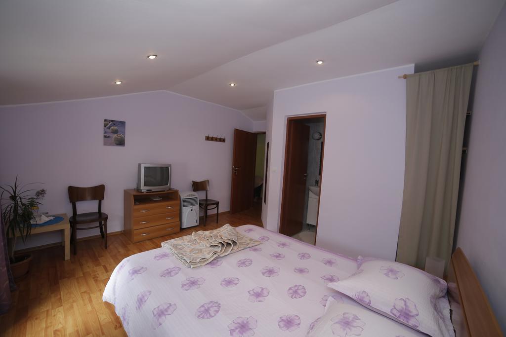 Pension Casa Anadam Băile Herculane Habitación foto